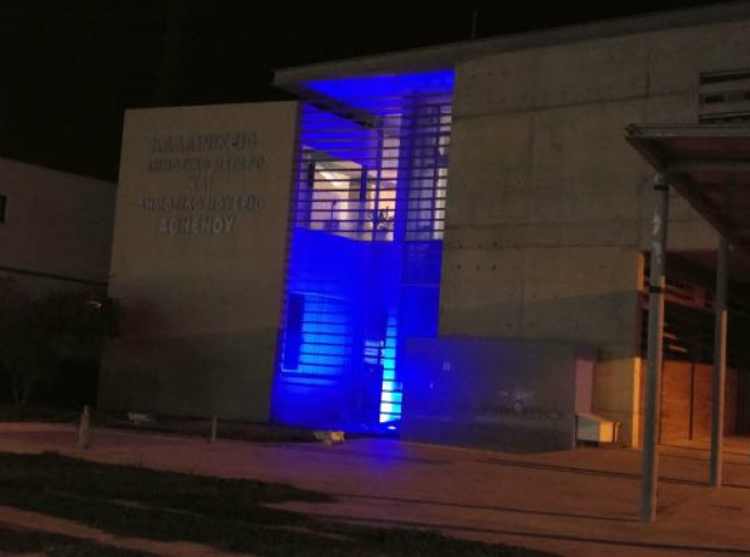 Κτίρια και ιστορικά μνημεία στην Κύπρο φωταγωγούνται μπλε για την Παγκόσμια Ημέρα Αυτισμού